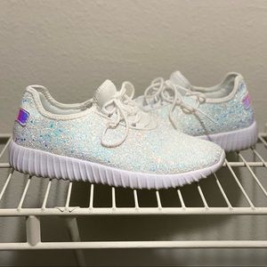 Sparkle sneakers 👟